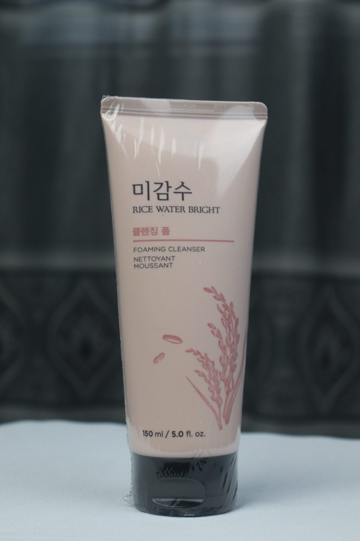 The Face Shop Rice Water Bright Foaming Cleanser – 150ml - Image 1